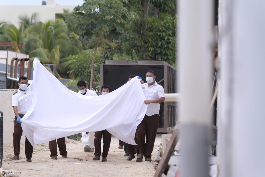 Pri prestrelke gangov na pláži neďaleko Cancúnu zahynuli dvaja díleri