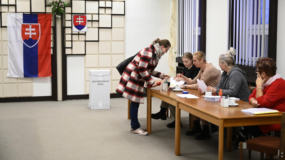 V poradí deviate referendum v histórii Slovenska, ktoré vyhlásila prezidentka SR Zuzana Čaputová s otázkou