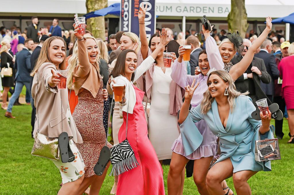 Ladies Enjoying The Afternoon Of Day Two Ladies Day To The Grand National Festival At Aintree
Pictured: GV,General View, Image: 424522770, License: Rights-managed, Restrictions: , Model Release: no, Credit line: Profimedia, Splash - aktivní