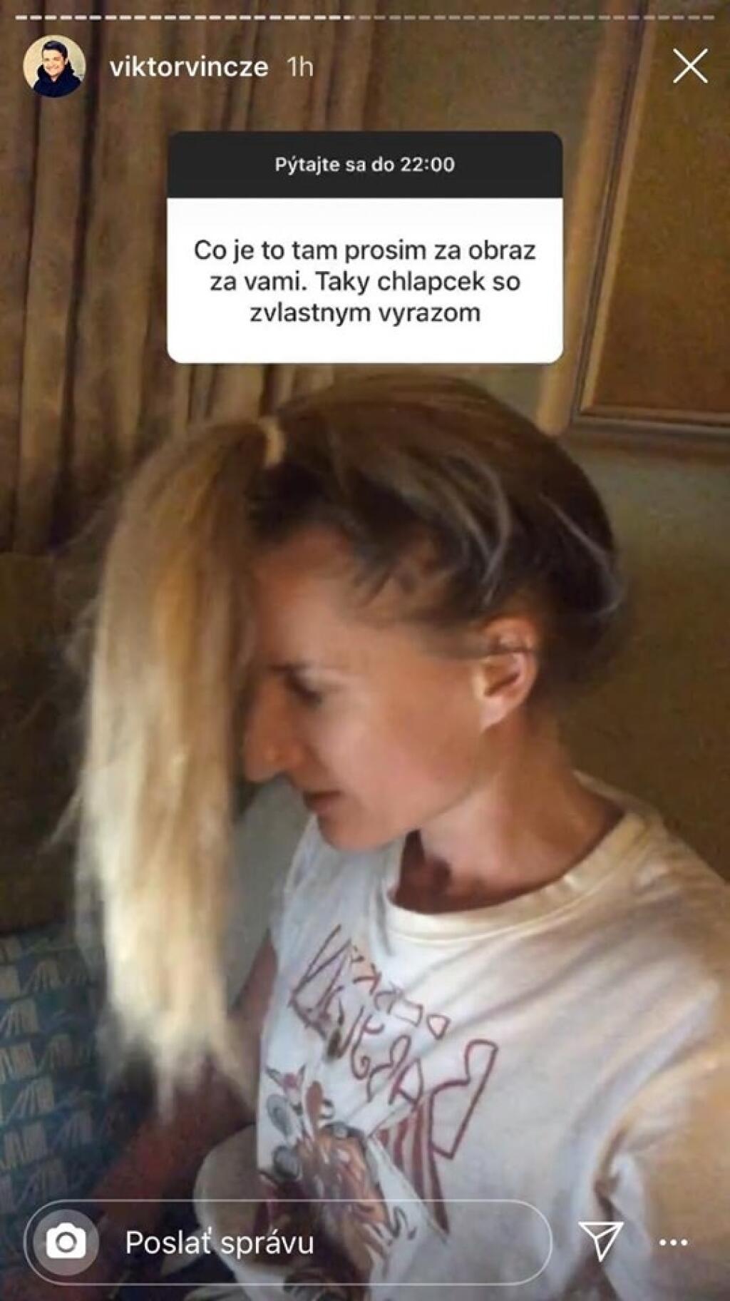 Viktor zverejnil zábery manželky Adely bez mejkapu a so strapatým účesom.