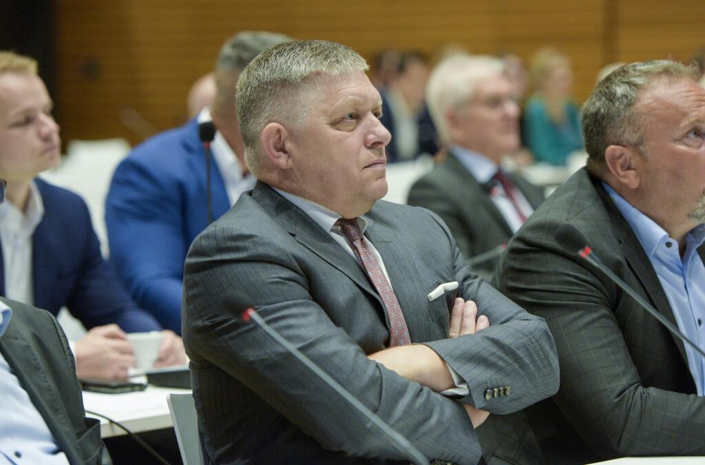 Poslanec NR SR Robert Fico (Smer - SD).