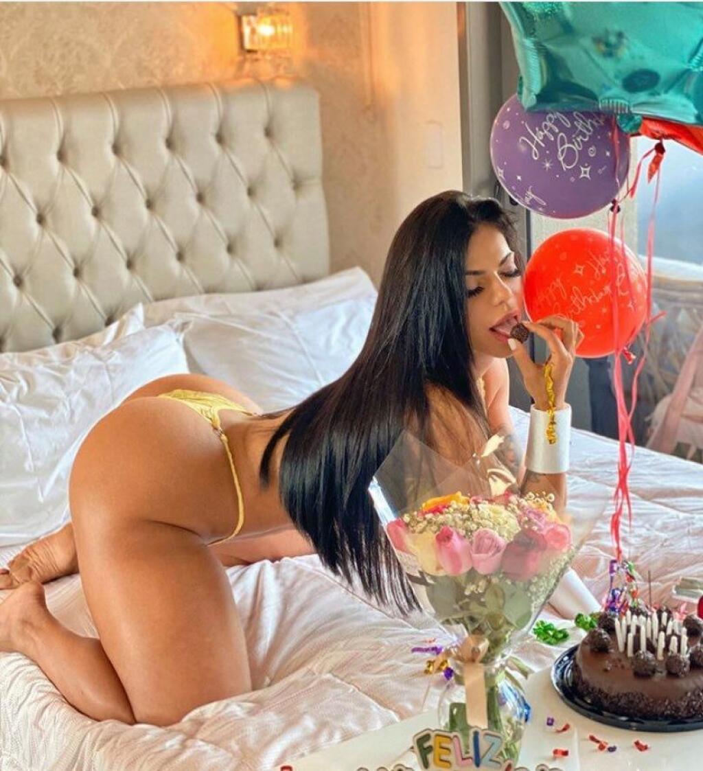 Milovníčka Lionela Messiho už zrejme na hviezdneho útočníka zabudla. Najnovšie jej učaroval David Beckham.