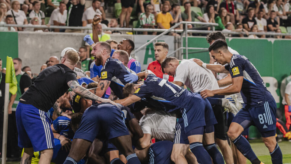 Futbalisti Slovana Bratislava si po remíze 1:1 na pôde Olympiakosu Pireus vezú domov veľmi sľubný výsledok.