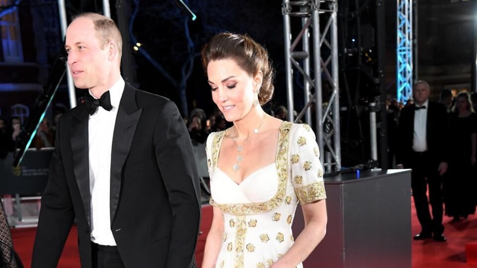 Čestnými hosťami na oceneniach BAFTA boli Kate Middleton a princ William.