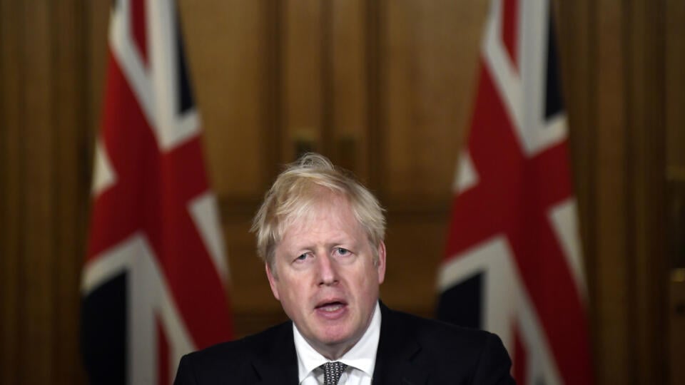 KK39 Londýn - Britský premiér Boris Johnson počas tlačovej konferencie v Londýne 31. októbra 2020.