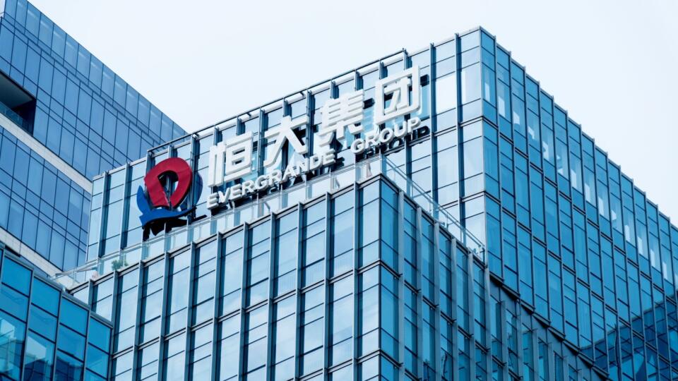 Čínsky bytový gigant Evergrande je na pokraji bankrotu
