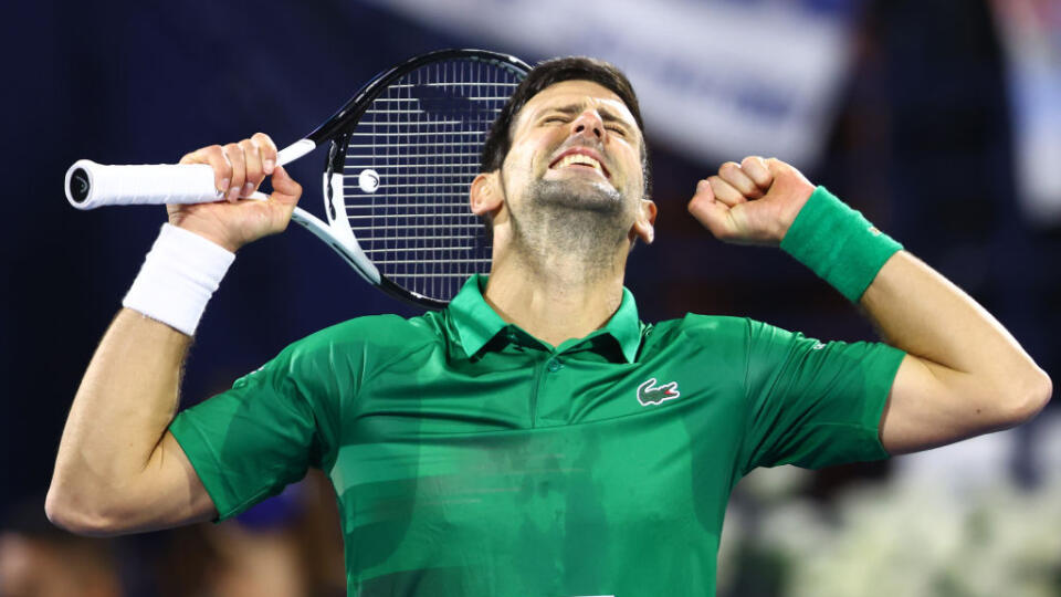 Novak Djokovič po prvom víťaznom zápase v roku 2022.