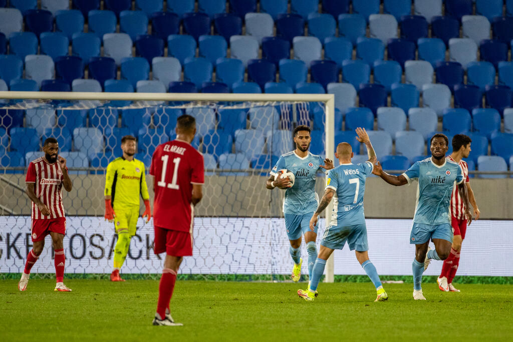 ŠK Slovan Bratislava a Olympiakos Pireus FC sa stretol v zápase play-off Európskej ligy na Tehelnom poli v Bratislave. Na snímke je Vladimír Weiss ml. .