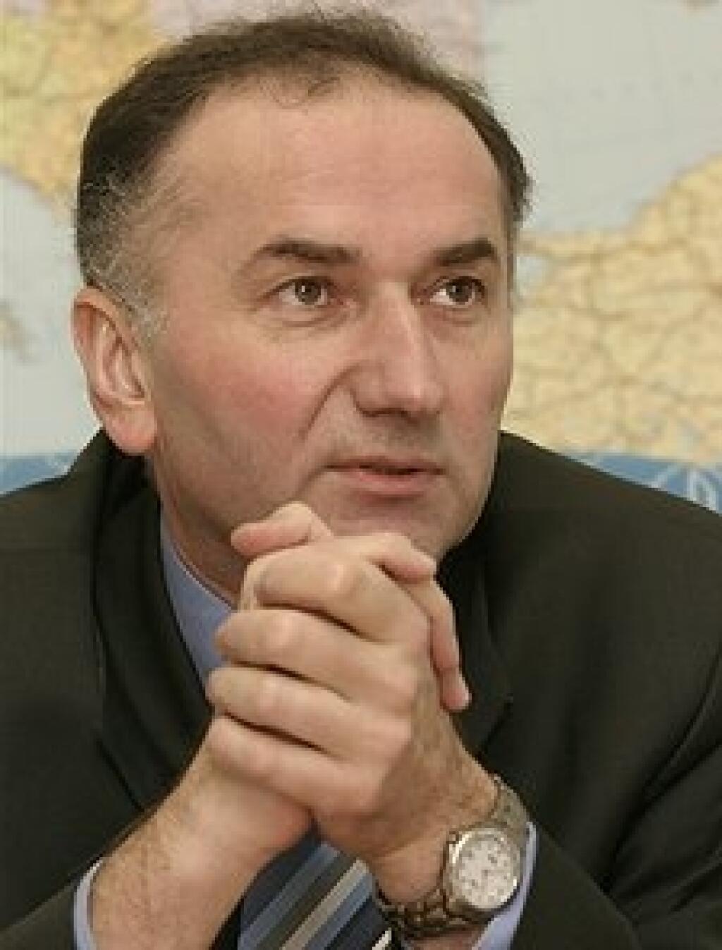 E. Jurzyca: Nechcem robiť len do šuplíka