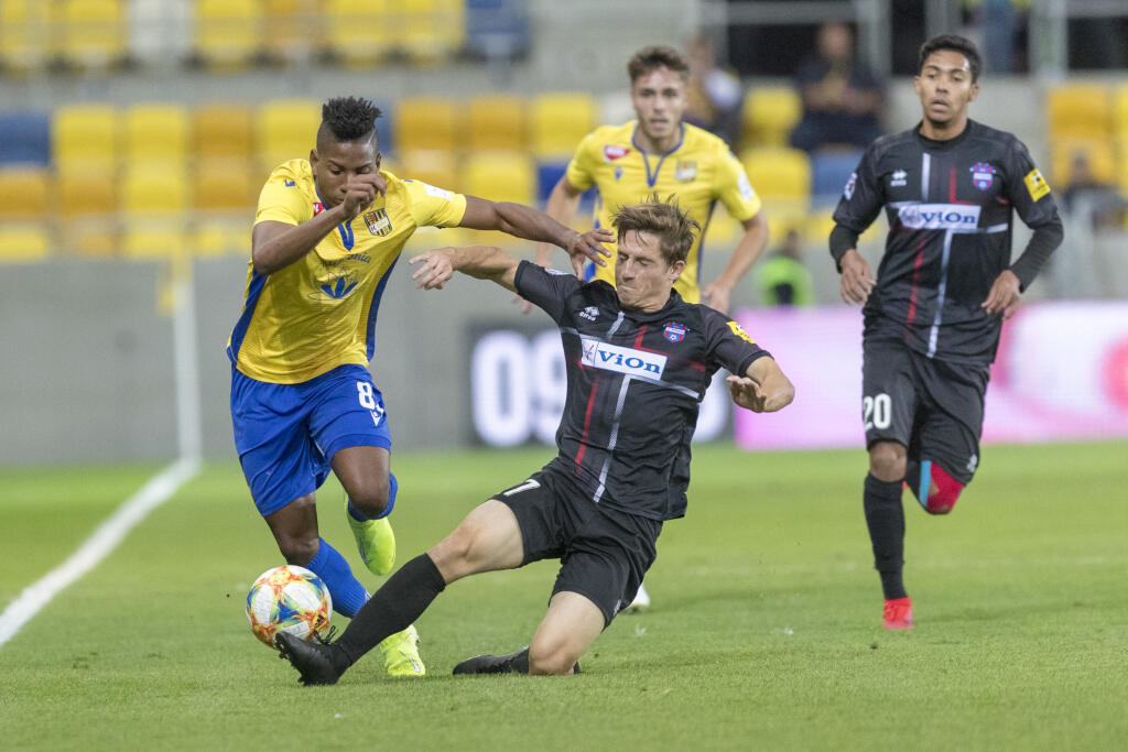 Futbalové kluby už majú od vlády povolenie opäť zarezávať naplno.