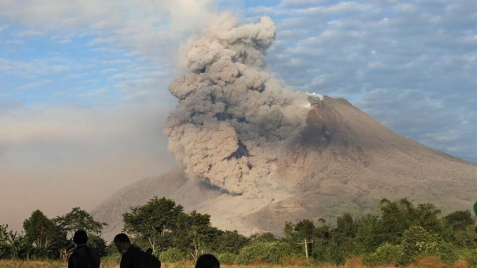Na islandskej sopke Bárdarbunga vedci zaznamenali subglaciálnu erupciu.