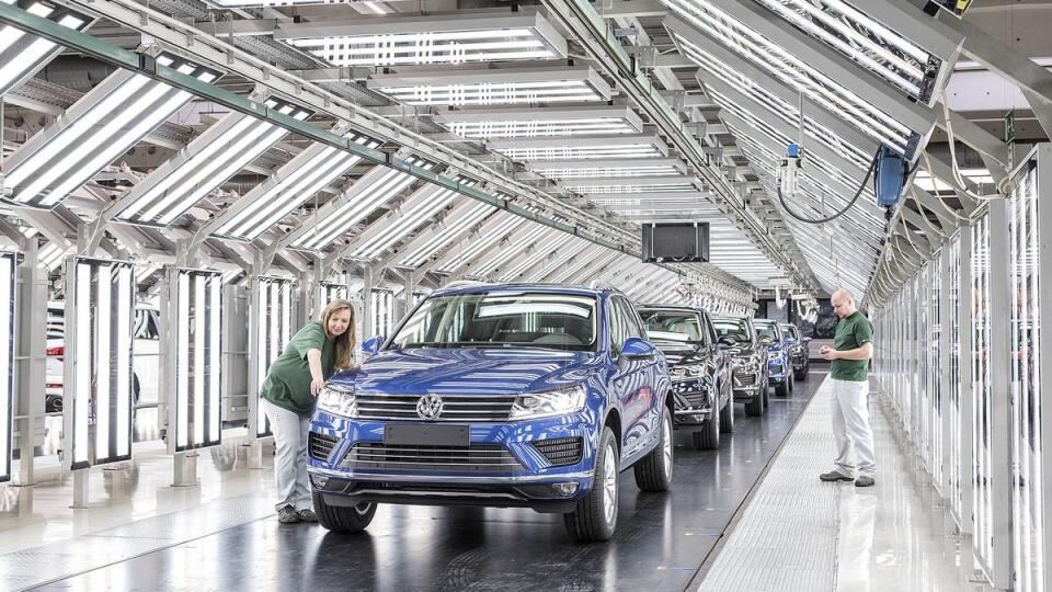 Slovensko začína byť automobilovou veľmocou. Len kto bude pracovať pri výrobe áut?