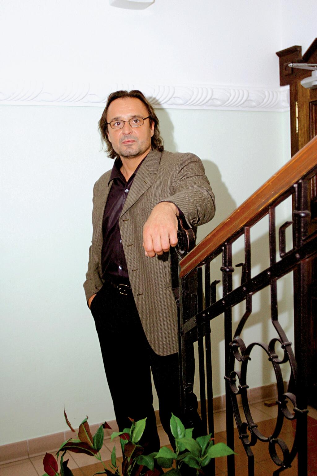 Jozef Vajda, herec
foto: Ladislav Prikler
uverejnené: Šarm 28/04
pôvodný súbor:vajda.eps