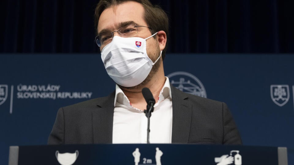 Na snímke minister zdravotníctva SR Marek Krajčí (OĽaNO) počas tlačovej konferencie k protiepidemickým opatreniam v Bratislave 9. decembra 2020. FOTO TASR - Jaroslav Novák