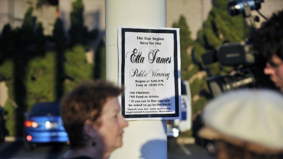 Fanúšikovia dali posledné zbohom speváčke Ette James.