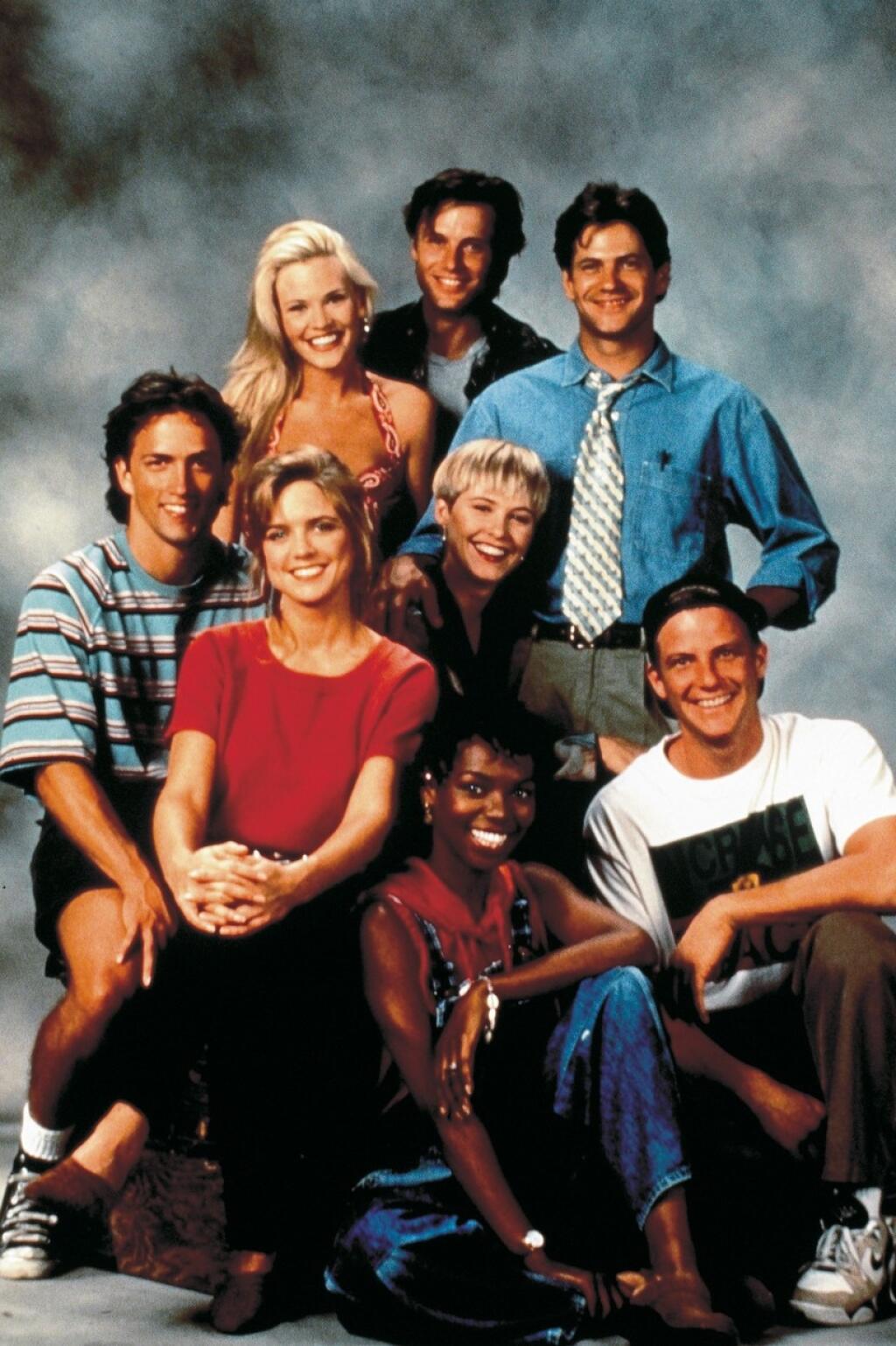 Soap opera Melrose Place je obdoba Beverly Hills 90210. Hrdinami sú mladí, úspešní a sexi ľudia, ktorí bývajú spolu v nájomnom dome 4616 Melose Place v Západnom Hollywoode a majú medzi sebou rôzne aférky a pletky. Hoci názory kritiky sa rozchádzali, diváci si seriál obľúbili. Nakrútilo sa 7 sérií, dohromady 226 epizód, ktoré mali v USA premiéru v rokoch 1992-1999.