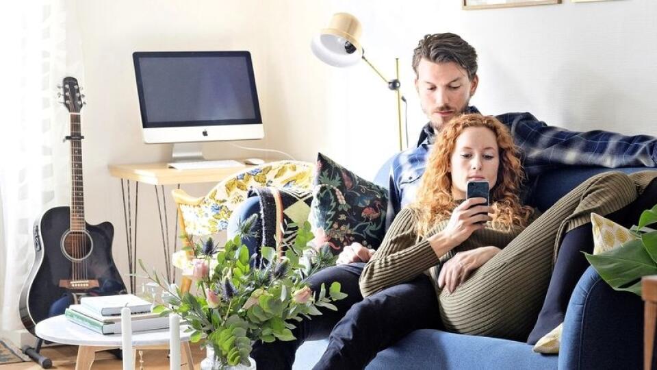 Hipsterský štýl obľubujú hlavne mladí ľudia. 