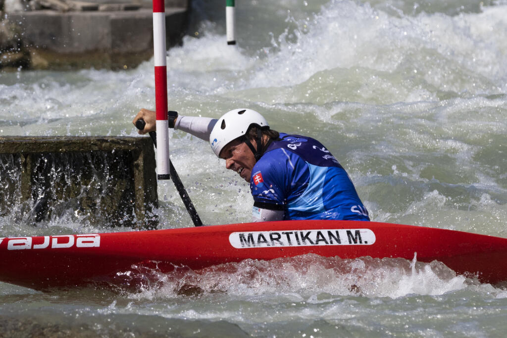 Na snímke slovenský reprezentant v C1 Michal Martikán počas finálovej jazdy na pretekoch Slovak Open 2019 vo vodnom slalome v bratislavskom Čunove.