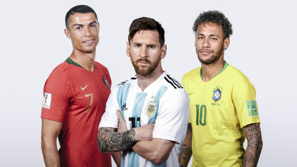 Lionel Messi, Cristiano Ronaldo i Neymar patria medzi TOP 10 najlepšie zarábajúcich futbalistov.