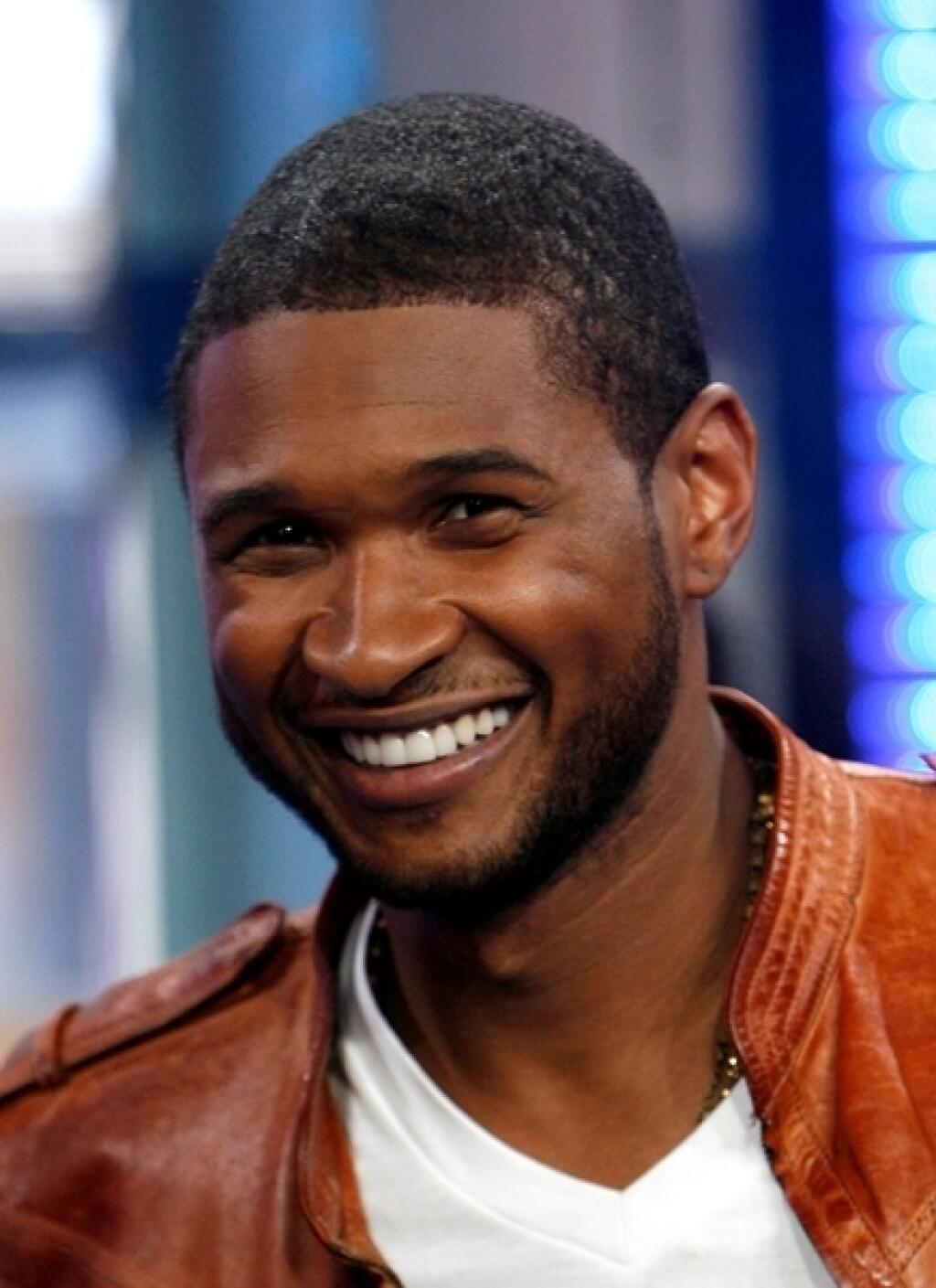 Usher sa po dvoch synoch Ushera V a Naviyda Elyho, ktorých má z predchádzajúceho manželstva s celebritnou módnou sytlistkou Tamekou Foster, dočkal vytúženeho dievčatka s dlhoročnou partnerkou Jenn Goicoechea.