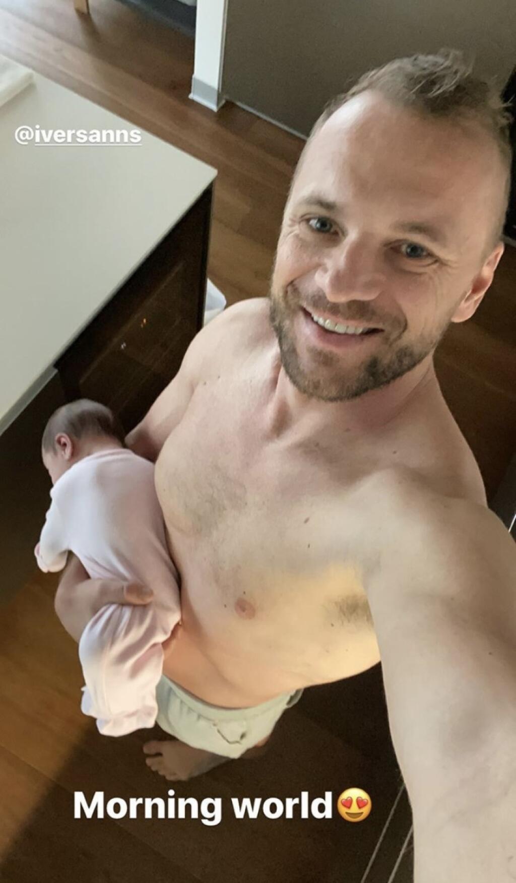 Aj takéto rána s dcérkou Bellou v súčasnosti zažíva slovenský hokejista.
