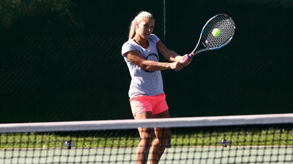 20160811 Tenis Dominika Cibulkova trenuje na Slavia kurtoch v Petrzalke pred americkym US Open, sport, fotene pre: L. Petrincova