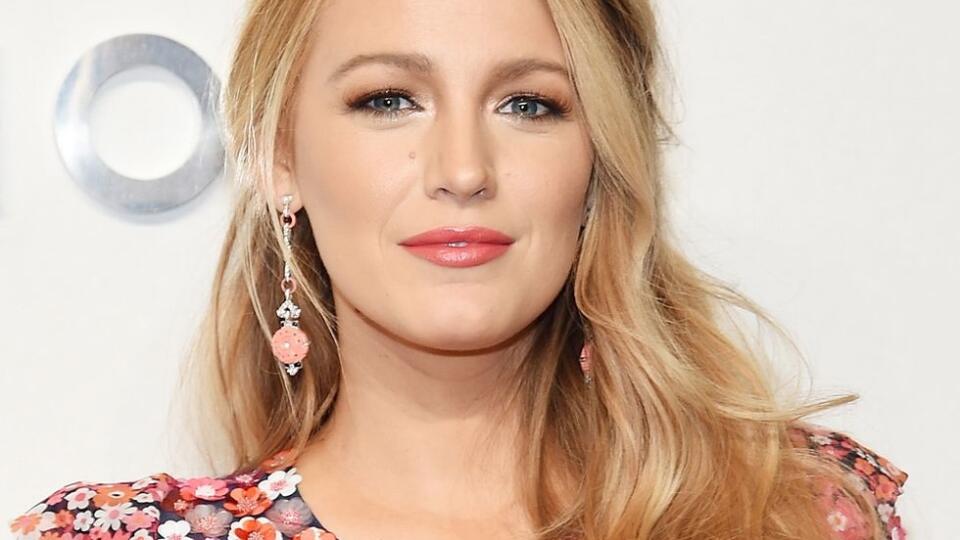 Blake Lively: Obľúbená herečka nielenže nepije, ale nikdy sa nedotkla drogy. „Je to niečo, po čom naozaj netúžim," vysvetlila.