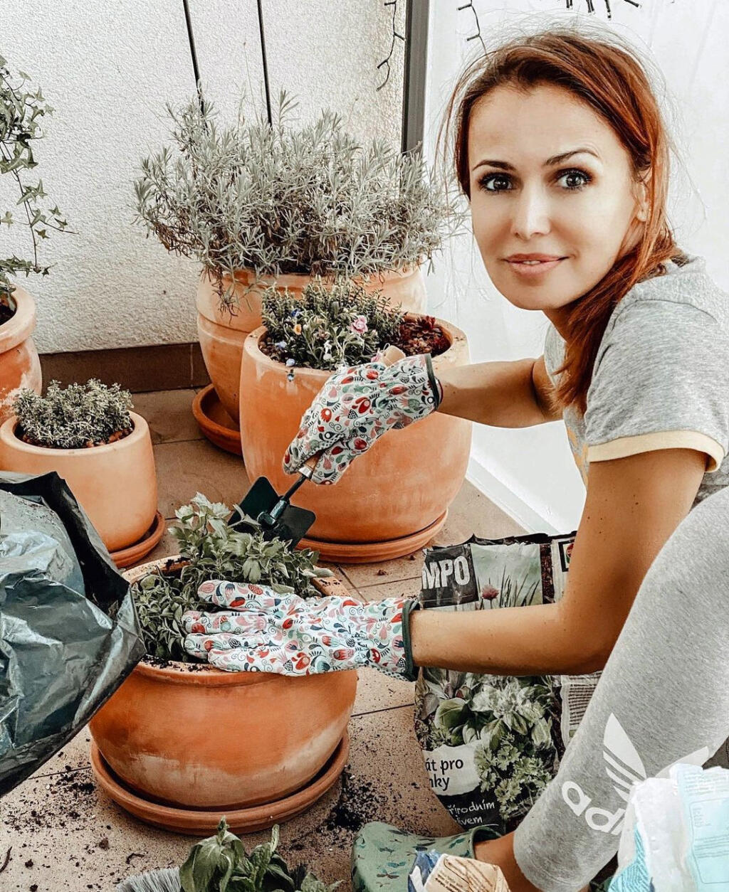 Lenka Šóošová so svojimi prirodzenými vlasmi...