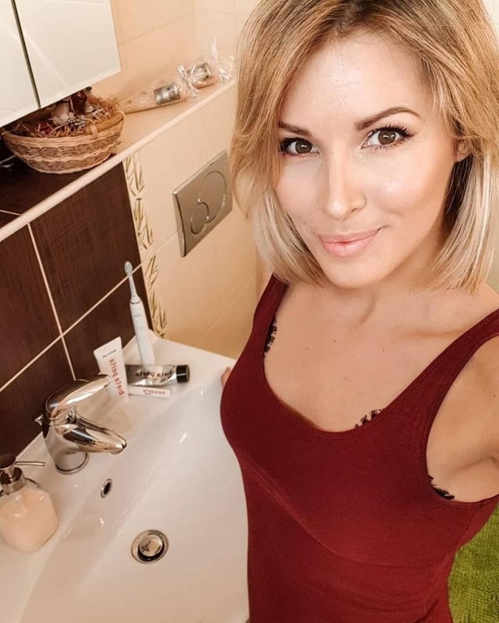 Kúpeľňa sa delí o priestor aj s toaletou