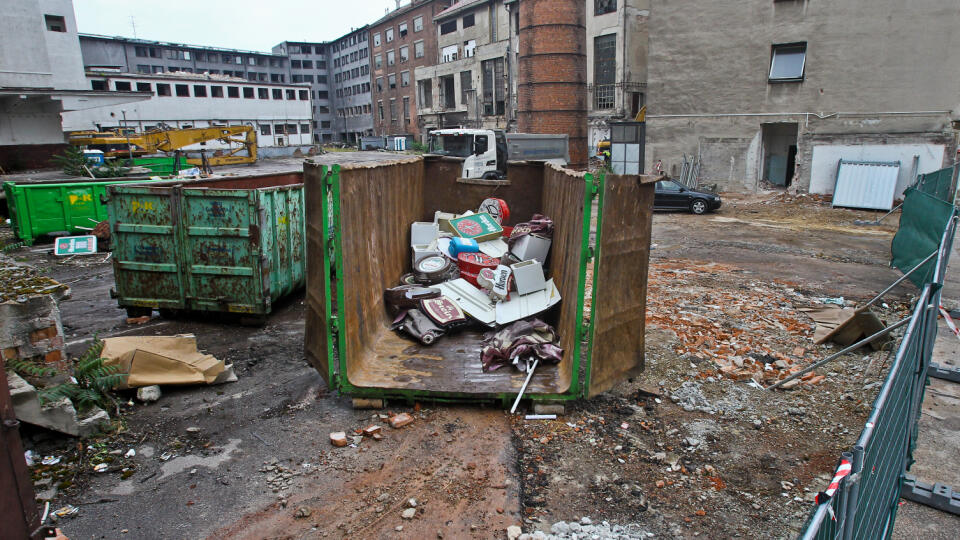 Na snimke prebiehajuce buracie prace v objekte byvaleho bratislavskeho pivovaru Stein.