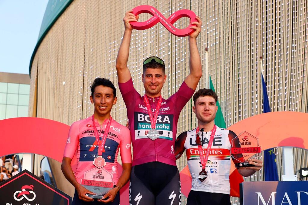 Peter Sagan v Dubaji oddychoval, besedoval a aj vyhral preteky.