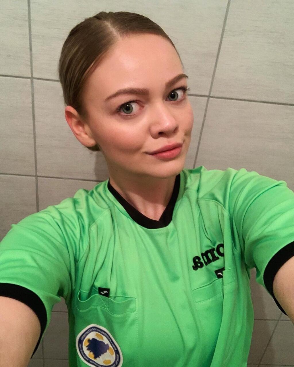 Sexi Kanita Barakovičová sa rozhodla preraziť vo futbale. Ak to nevyjde, môže byť pokojne modelkou.