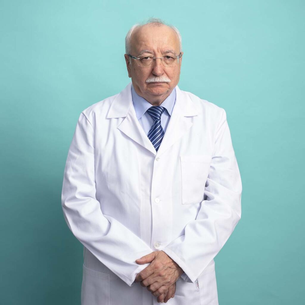 Profesor Juraj Šteňo 