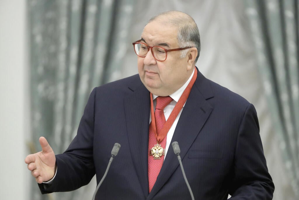 MOSCOW, RUSSIA - NOVEMBER 27, 2018: USM Holdings founder, International Fencing Federation President Alisher Usmanov awarded Russia's Order of Merit for the Fatherland (3rd class) at a ceremony to present state decorations at the Moscow Kremlin. Mikhail Metzel/TASS,Image: 398725229, License: Rights-managed, Restrictions: , Model Release: no, Credit line: Profimedia