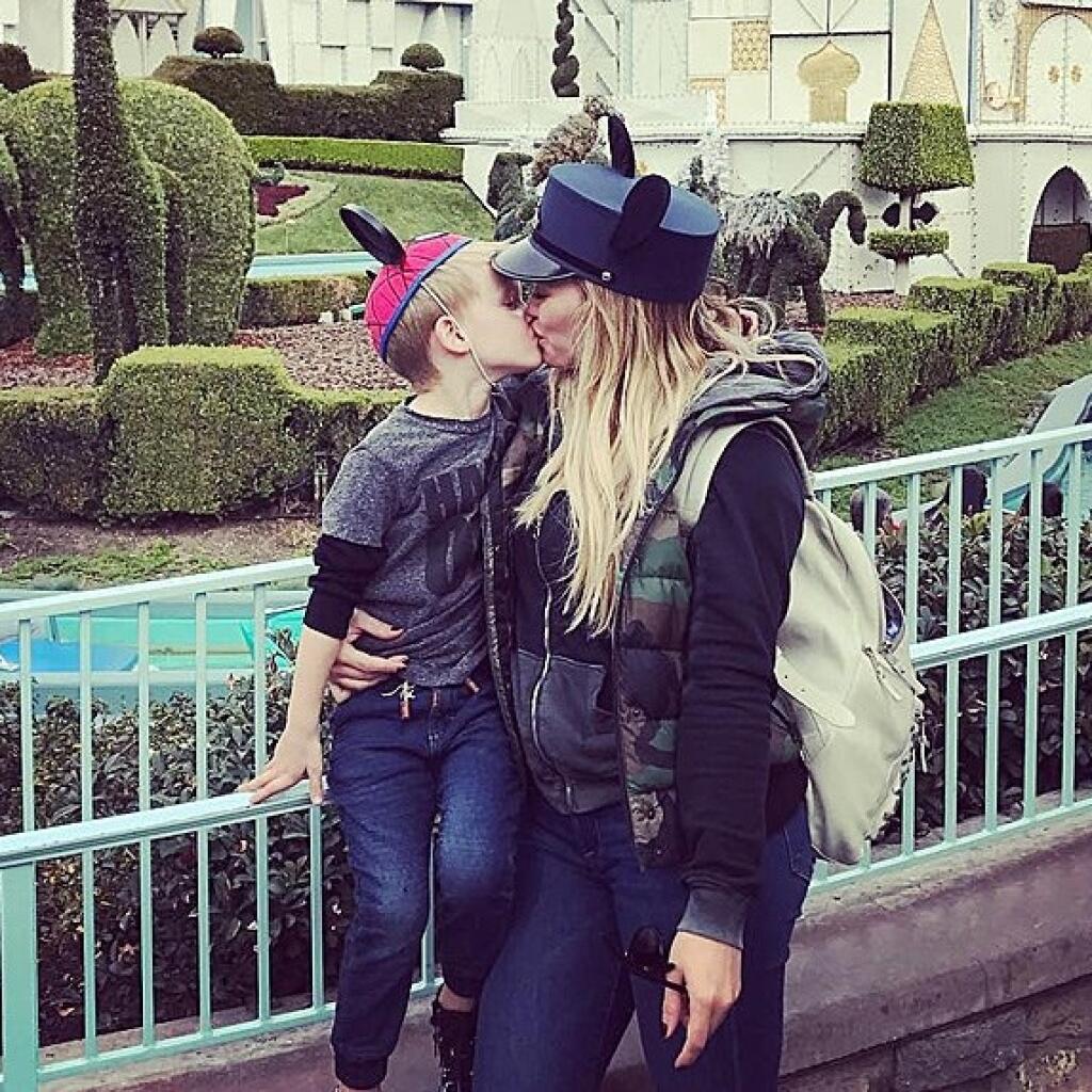 Hilary Duff a syn Luca.