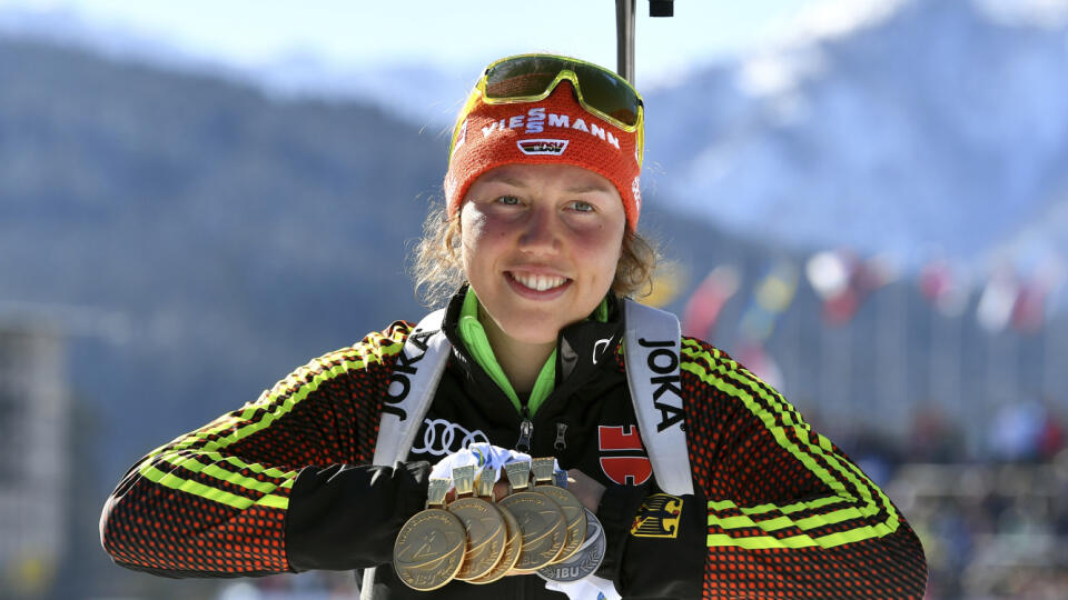 Dvojnásobná nemecká olympijská víťazka Laura Dahlmeierová po májovom ukončení biatlonovej kariéry presedlala na atletiku. V novembri sa predstaví na majstrovstvách sveta vo vytrvalostnom behu do vrchu v Argentíne.