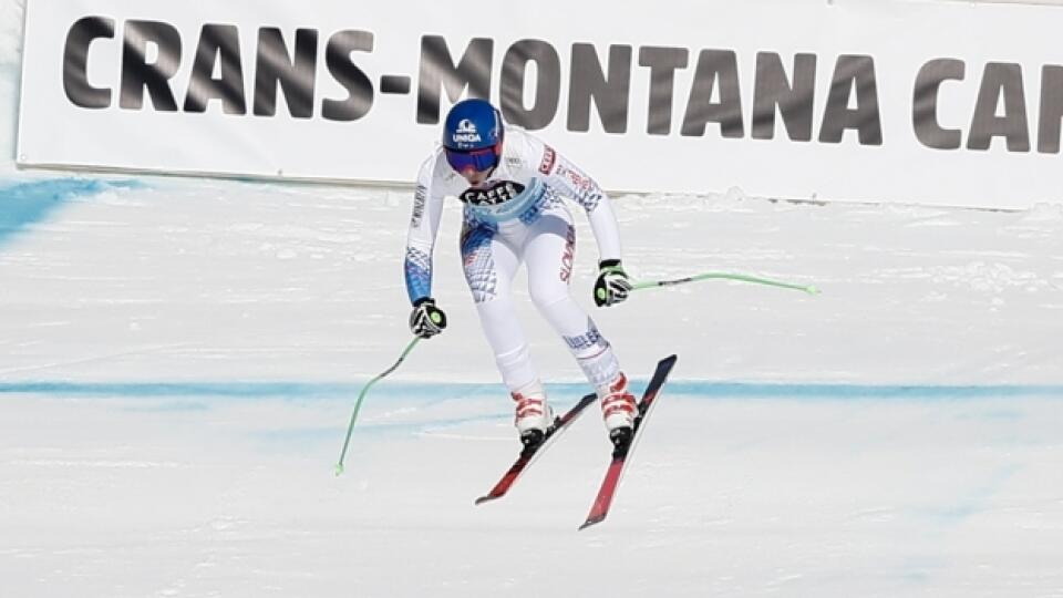 Petra Vlhová v zjazde v Crans Montane.