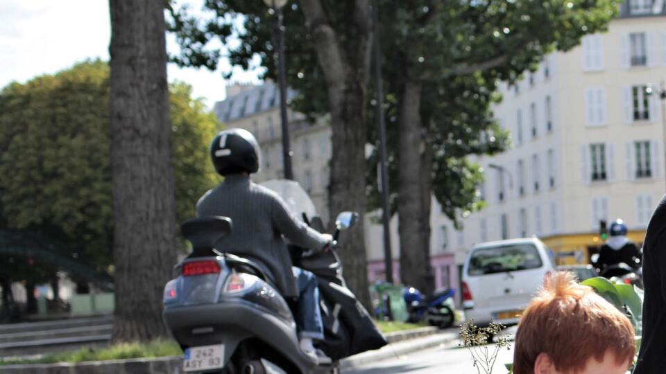 parkovanie,motocykel, Paríž