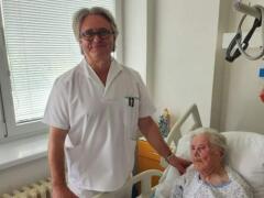 105-ročná Helenka podstúpila mimoriadne RIZIKOVÚ operáciu: Vymenili jej bedrový kĺb