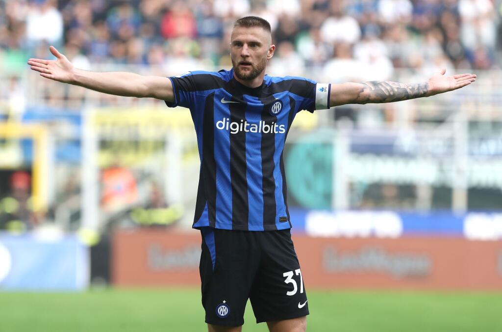 Kapitán slovenskej futbalovej reprezentácie a Interu Miláno Milan Škriniar (27) sa už dohodol s francúzskym gigantom Parížom Saint-Germain na prestupe.
