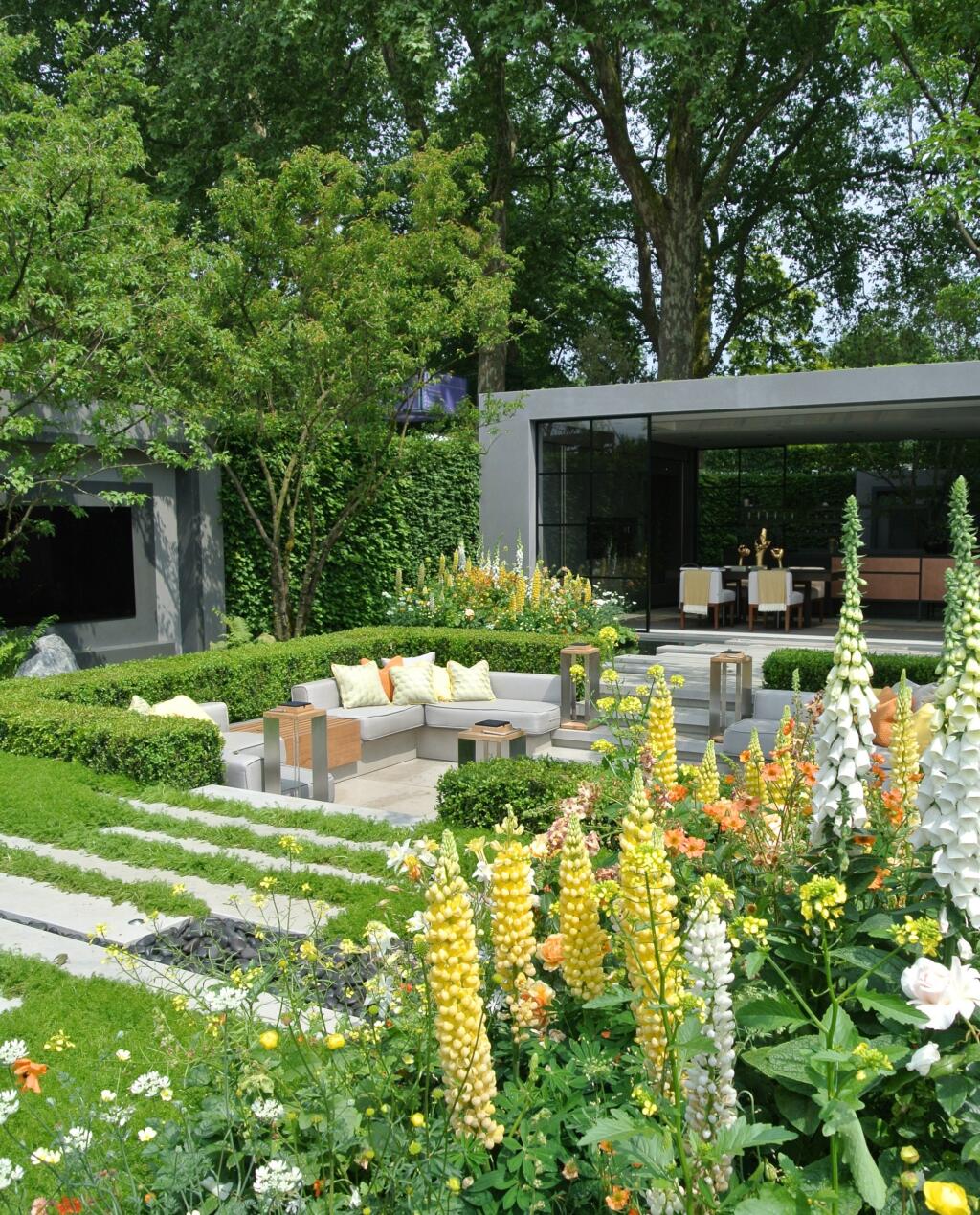 Záhrada LG Eco-City Garden bola verejnosti predstavená na anglickej svetoznámej záhradnej výstave Chelsea Flower Show v roku 2018.