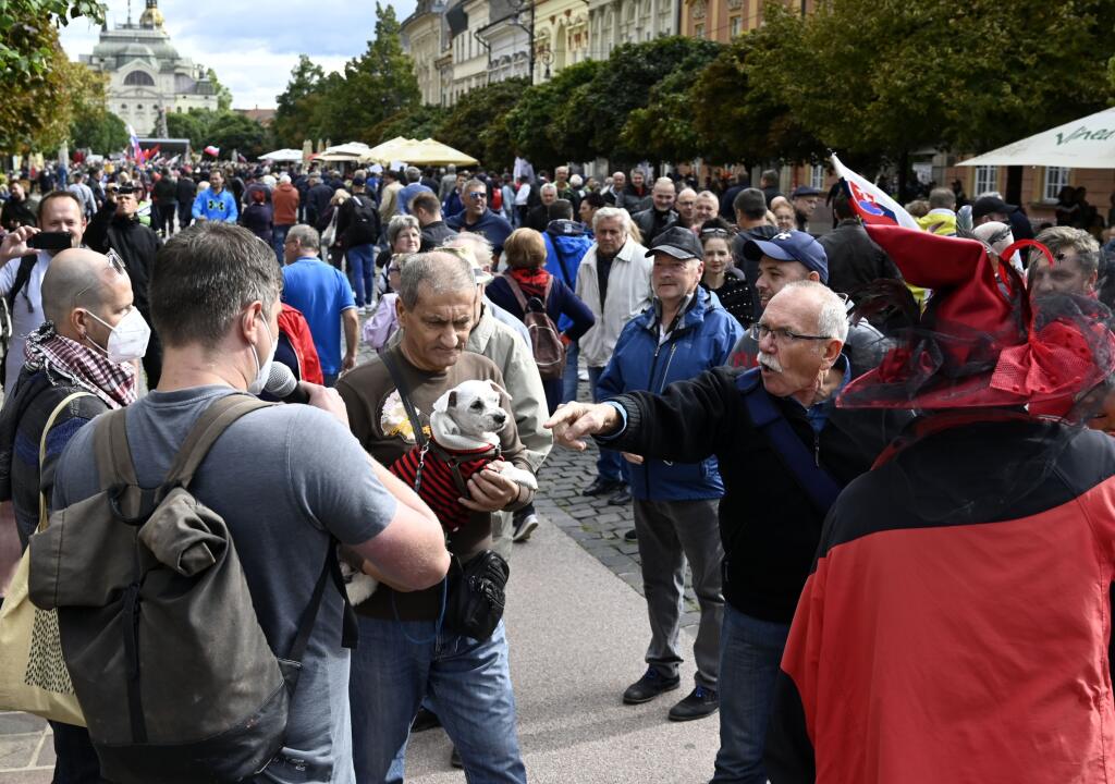 Na snímke protest aktivistov na Hlavnej ulici v Košiciach 1. septembra 2021. FOTO TASR - Roman Hanc