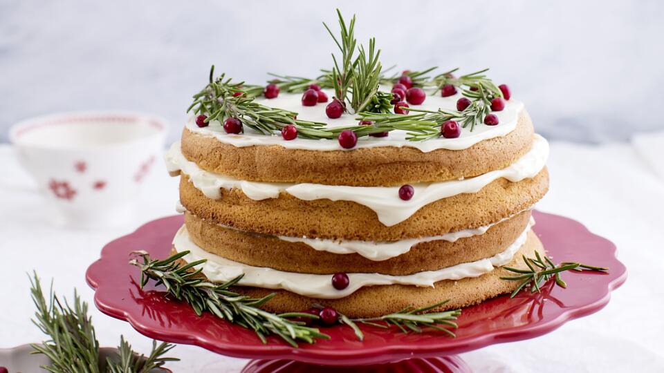 Vanilková piškótová torta s vaječným likérom