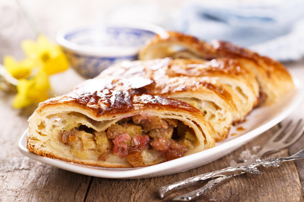 Rhubarb,Strudel