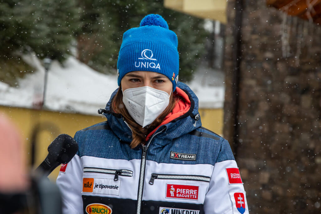 Pred víkendovými pretekmi v kanadskom Lake Louis dala prednosť návratu domov, pretože počas víkendu bude hlavnou hviezdou slávnostného otváracieho ceremoniálu lyžiarskej sezóny v našom najväčšom stredisku v Jasnej.