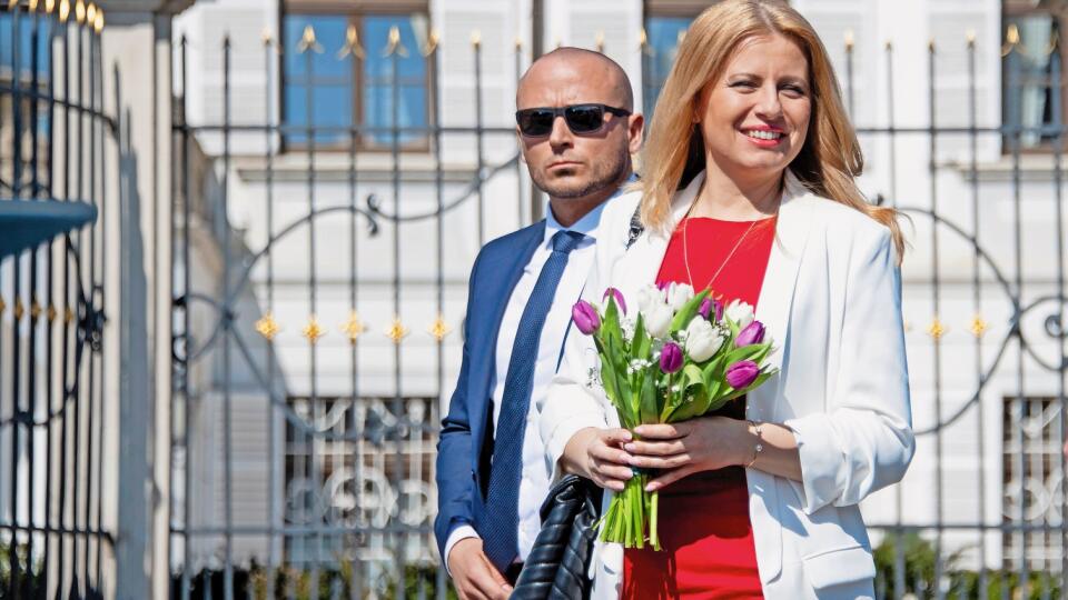 V bezpečí: Niekoľko hodín po druhom kole volieb dostala nová prezidentka aj policajnú ochranku.