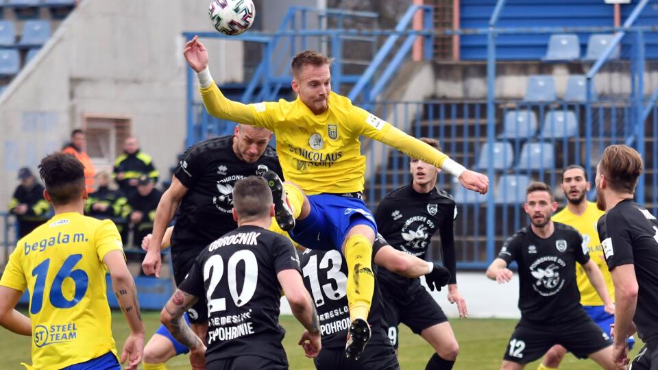 Majitelia futbalových klubov sa dohodli - Fortuna liga bude pokračovať.