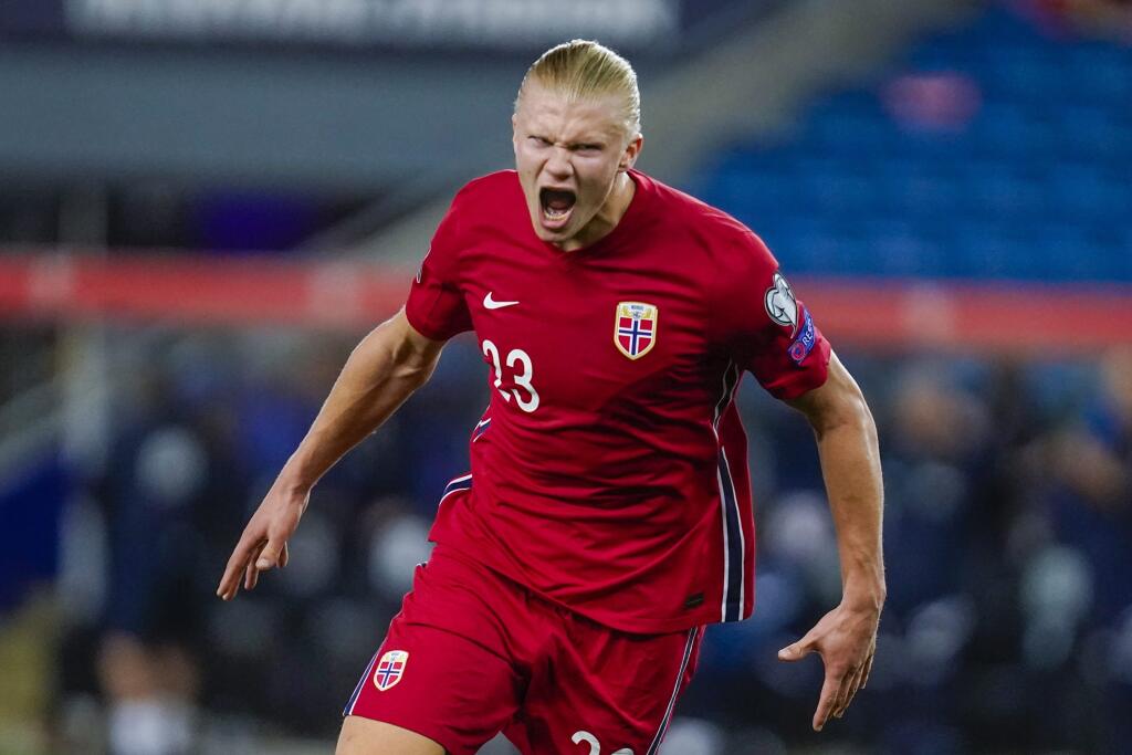 10. ERLING HAALAND
Hviezde nórskej reprezentácie i Borussie Dortmund sa ušlo v ankete miesto na konci desiatky. V ankete dostal 50 bodov.