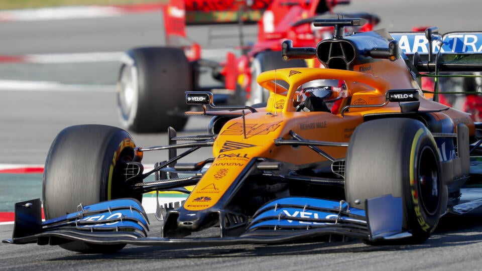 MIK 23 Montmeló - Na snímke je španielsky jazdec tímu McLaren Carlos Sainz počas predsezónnych testov monopostov Formuly 1 na okruhu Montmeló pri Barcelone 19. februára 2020. FOTO TASR/AP

Carlos Sainz of McLaren drives during a Formula One pre-season testing session at the Barcelona Catalunya racetrack in Montmelo, outside Barcelona, Spain, Wednesday, Feb. 19, 2020. (AP Photo/Joan Monfort)