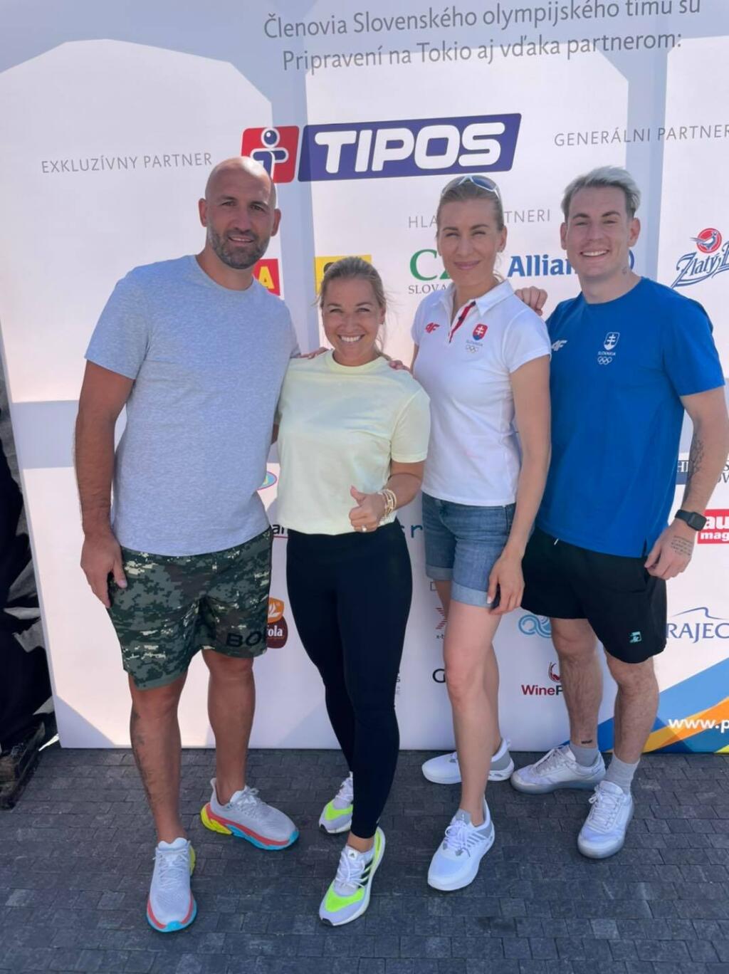 Dominika je spoločne s bývalým futbalistom Róbertom Vittekom, biatlonistkou Anastasiou Kuzminovou abasádorka Olympijskeho festivalu.